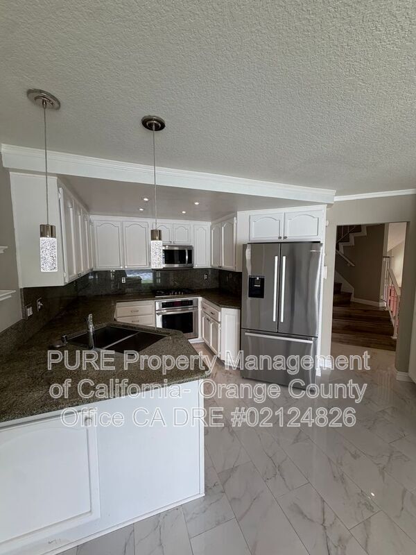 Building Photo - 25321 Vista Hermosa