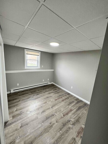 Building Photo - 133 Bellingham St