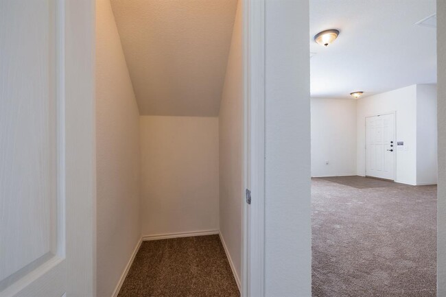 Building Photo - 4507 Mellow Hollow Dr