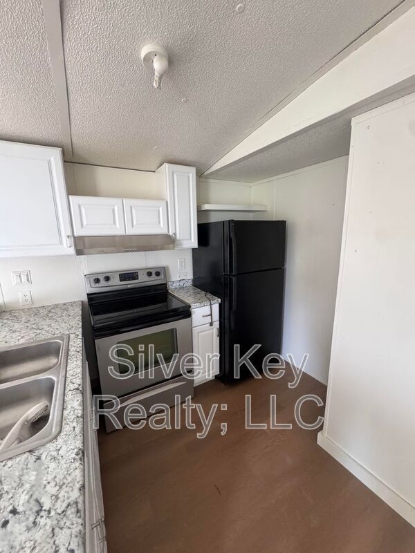 Building Photo - 3631-3637 Sweetwater Vonore Road