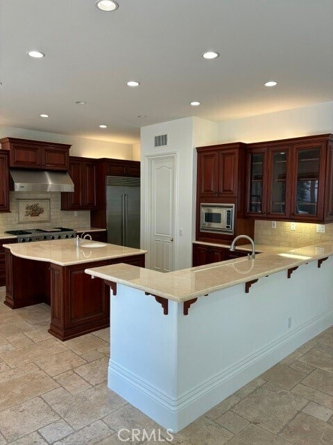 Building Photo - 32 Gleneagles Dr