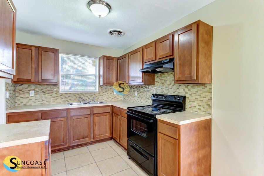 Building Photo - 2156 Bunting Dr