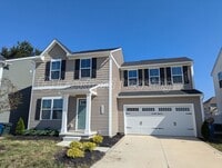 Building Photo - Martin's Run Colonial in Amherst School Di...