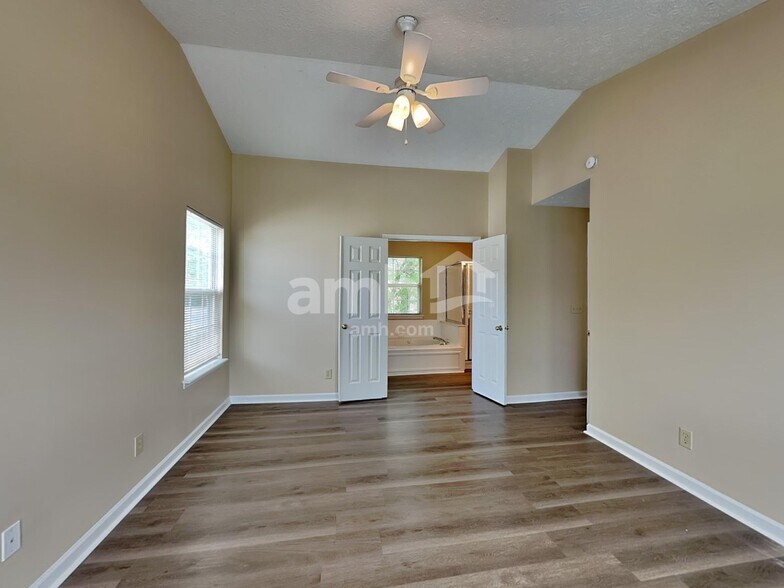 Building Photo - 4002 Cherry Blossom Blvd