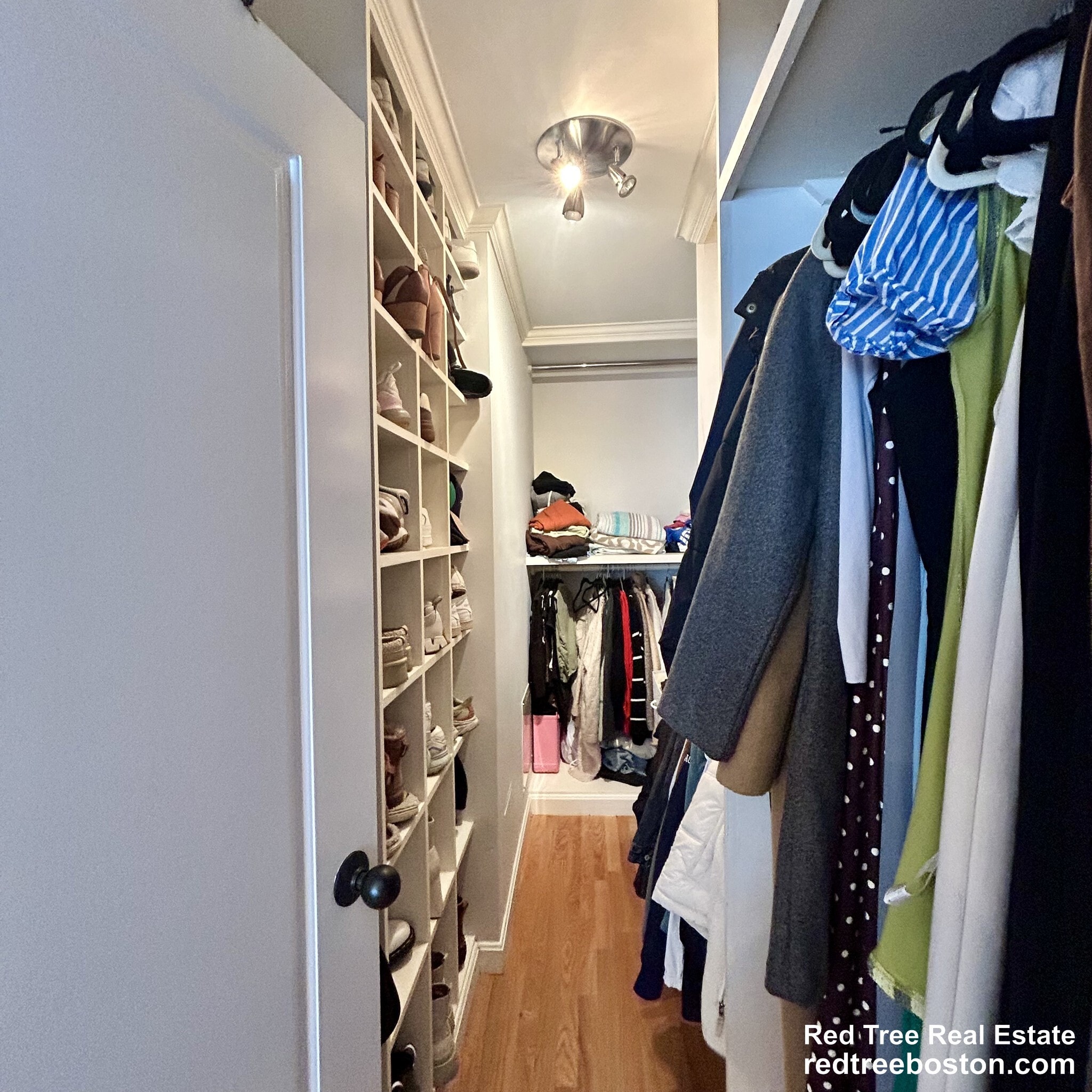 Building Photo - 329 W 4th St