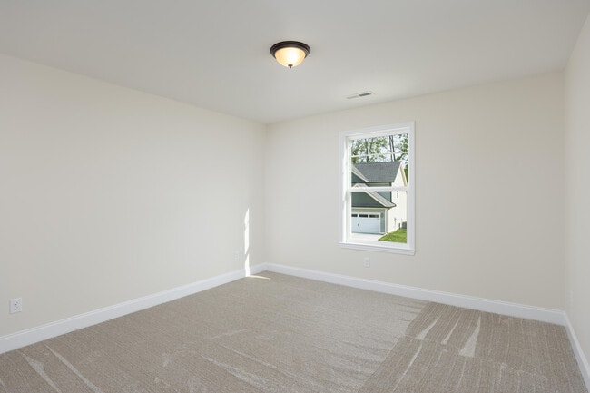Building Photo - 5029 Solar