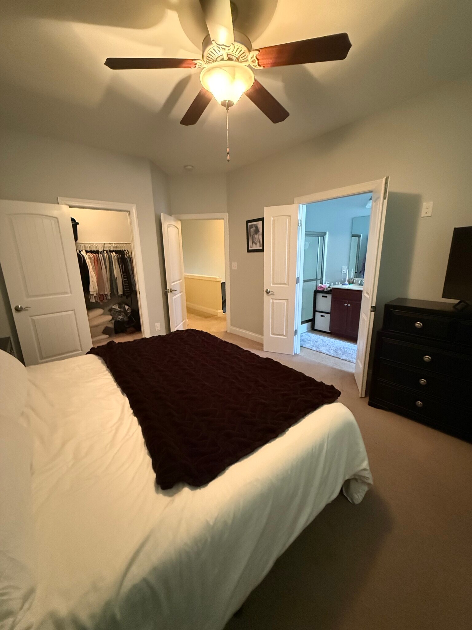 Main bedroom / walk in closet - 2615 Stewart Pines Dr