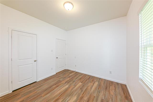 Building Photo - 746 Wilshire Dr