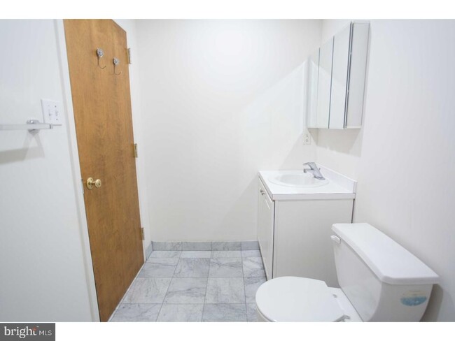 Primary Photo - 1600 Walnut St