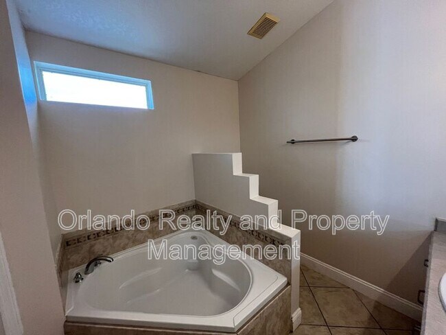 Building Photo - 1182 Sheeler Hills Dr