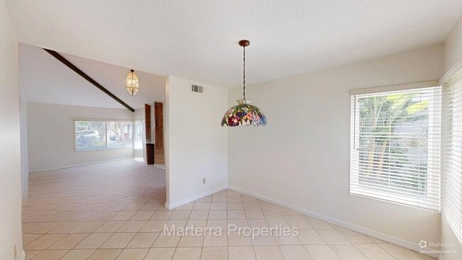 Building Photo - Beautiful Home in Irvine