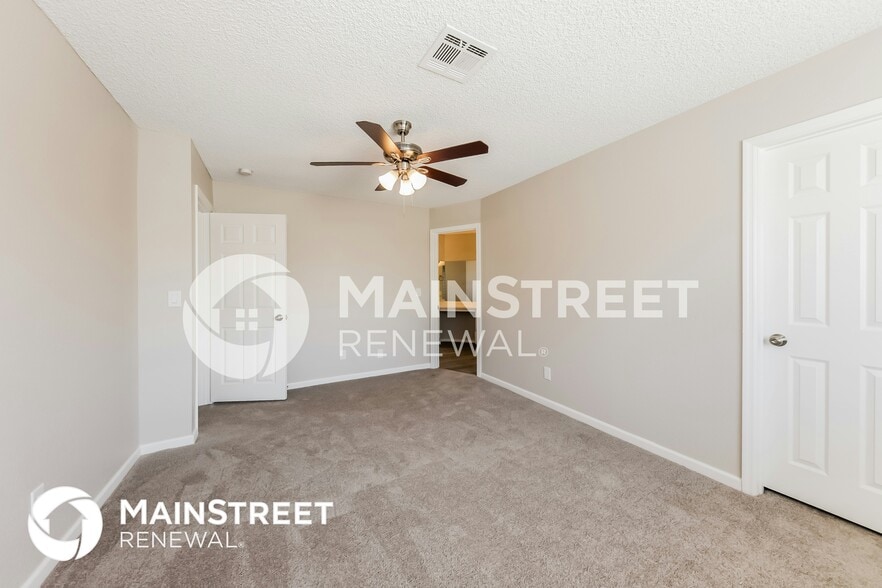 Building Photo - 7297 W Shaw Butte Dr