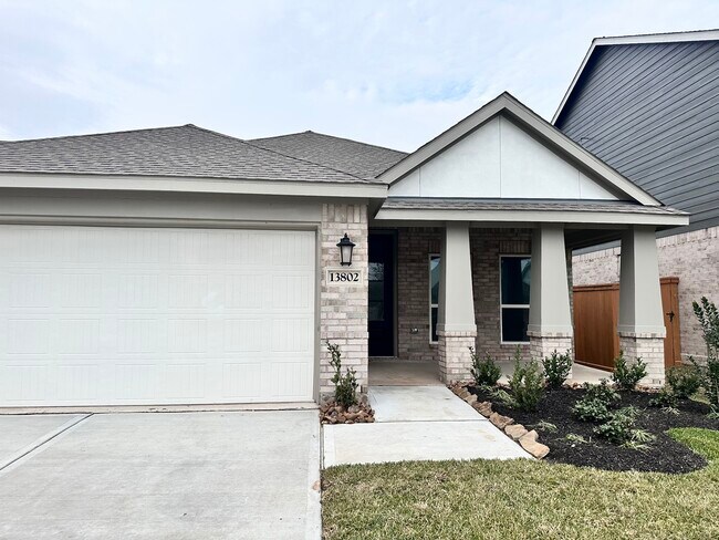 Building Photo - 13802 Windward Mist Dr
