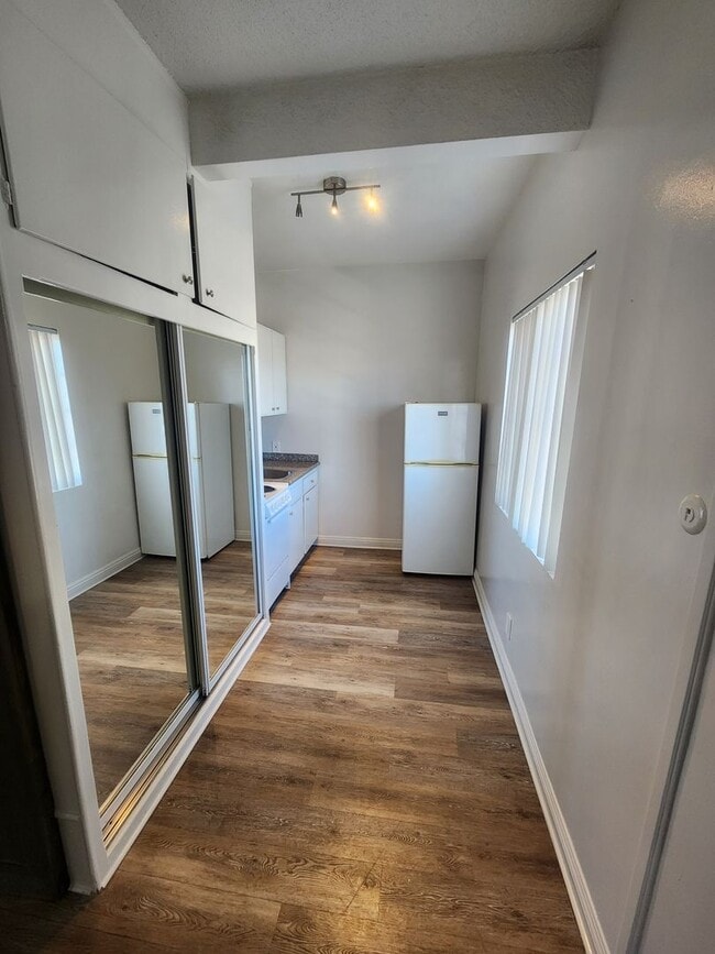 Building Photo - 135th