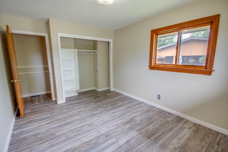 Building Photo - 1575 Northdale Rd