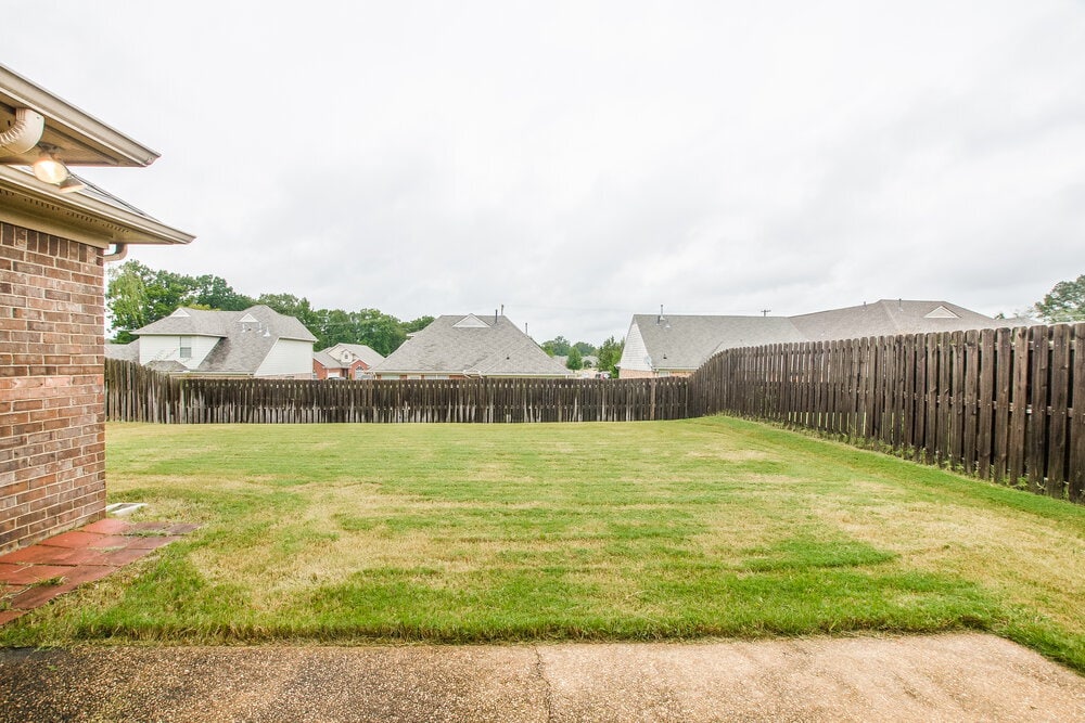 Building Photo - 938 Classic Cove