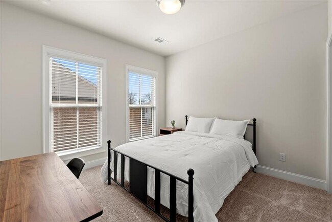 Building Photo - 4217 Deming Cir