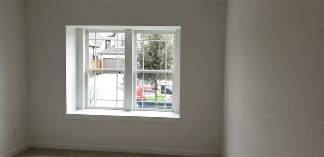 Building Photo - 10611 Hidden Rock Dr