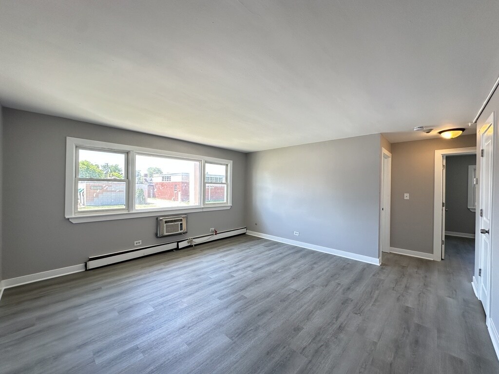 Building Photo - 4337 Prescott Ave