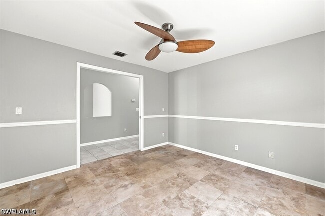Building Photo - 25925 Pebblecreek Dr