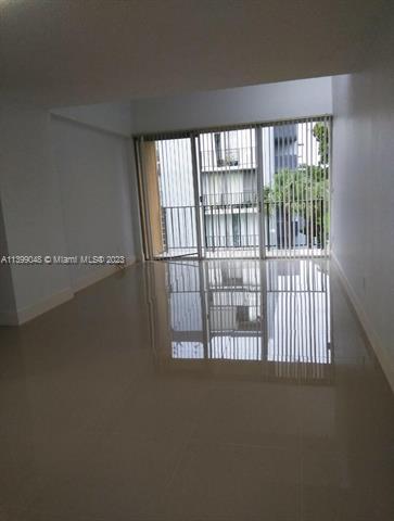 Building Photo - 110 Fontainebleau Blvd