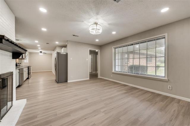 Building Photo - 2325 Shady Grove Dr