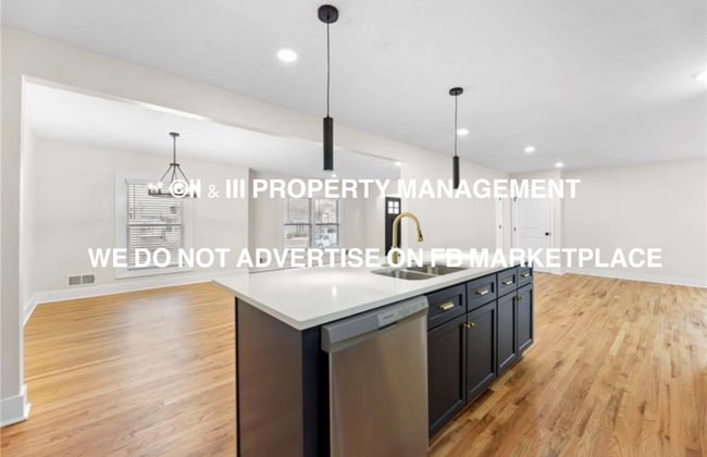 Building Photo - 1421 E Stagecoach Dr