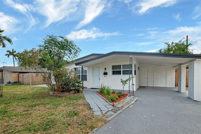 Building Photo - 840 NW 39th St