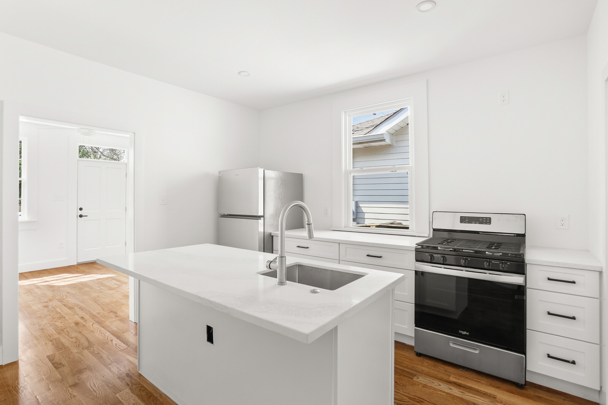 Building Photo - 8701 Green St