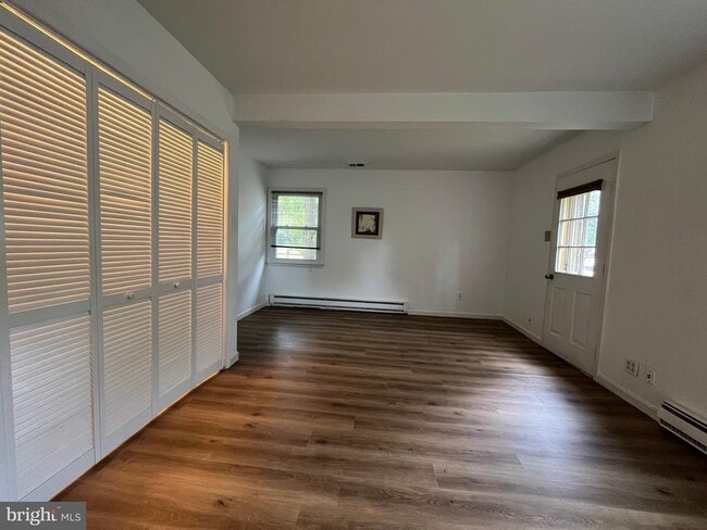 Building Photo - 12701 Pinecrest Rd