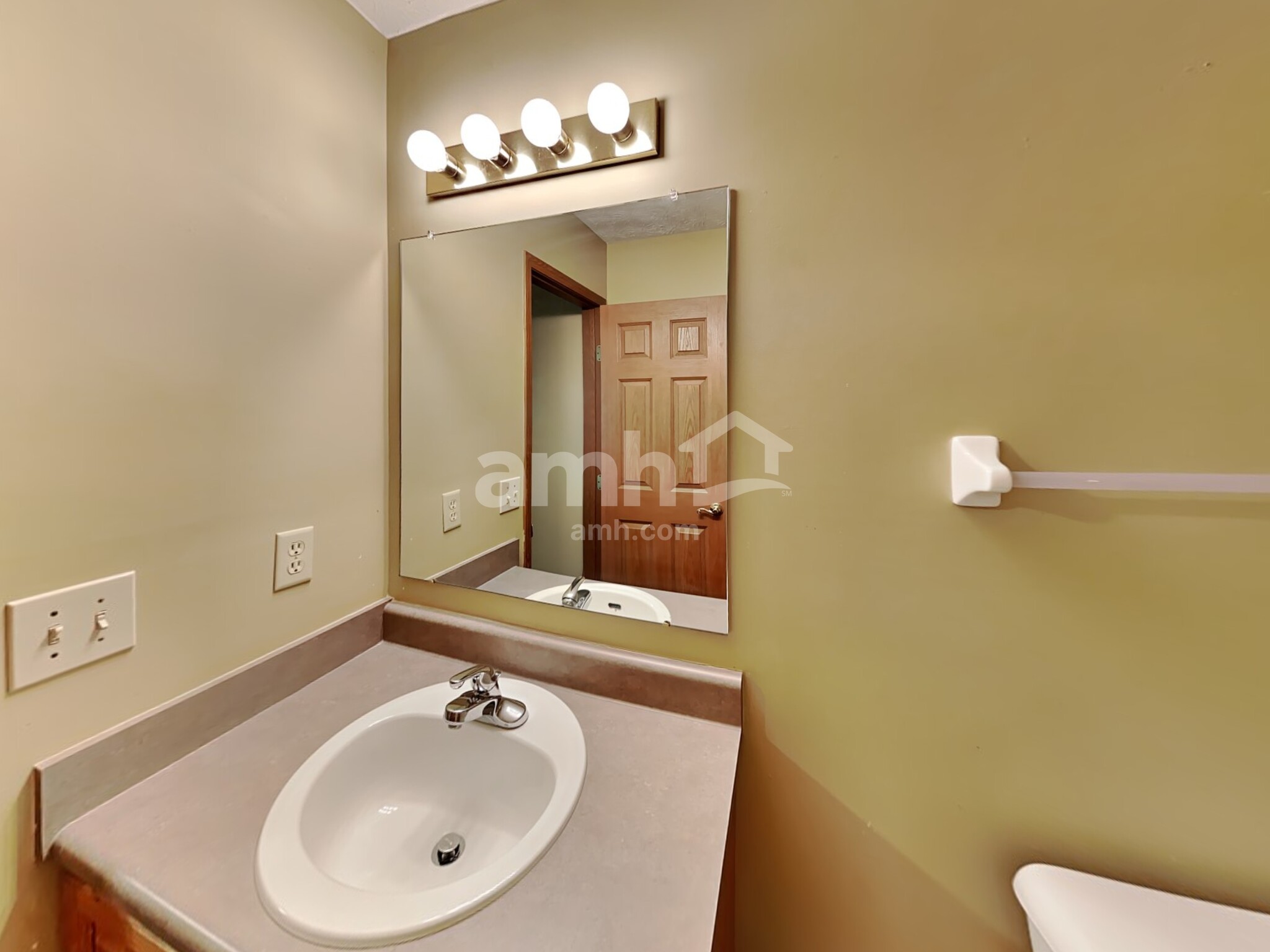 Building Photo - 6038 Platinum Dr