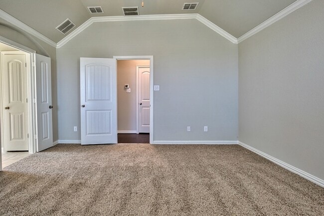 Building Photo - 304 Callaghan Dr