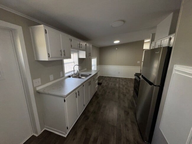 Building Photo - Discover this well-maintained 3-bedroom, 2-bath home in Lincolnton, NC,