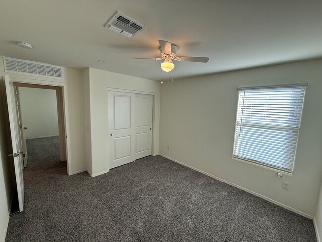 Building Photo - 7295 S Via Tierra Mesa