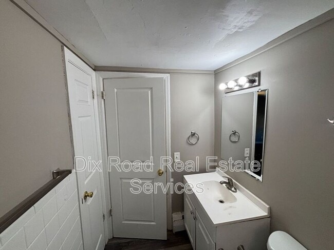 Building Photo - 3186 Saffer St