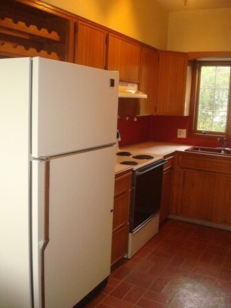 Building Photo - Southside Single Family Home Available NOW!