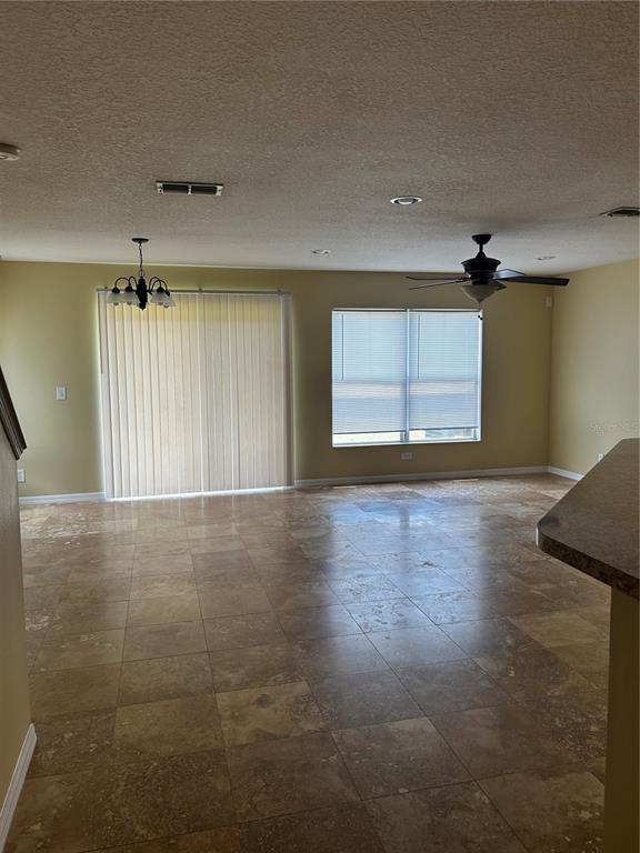 Building Photo - 6961 Hawthorne Trace Ln