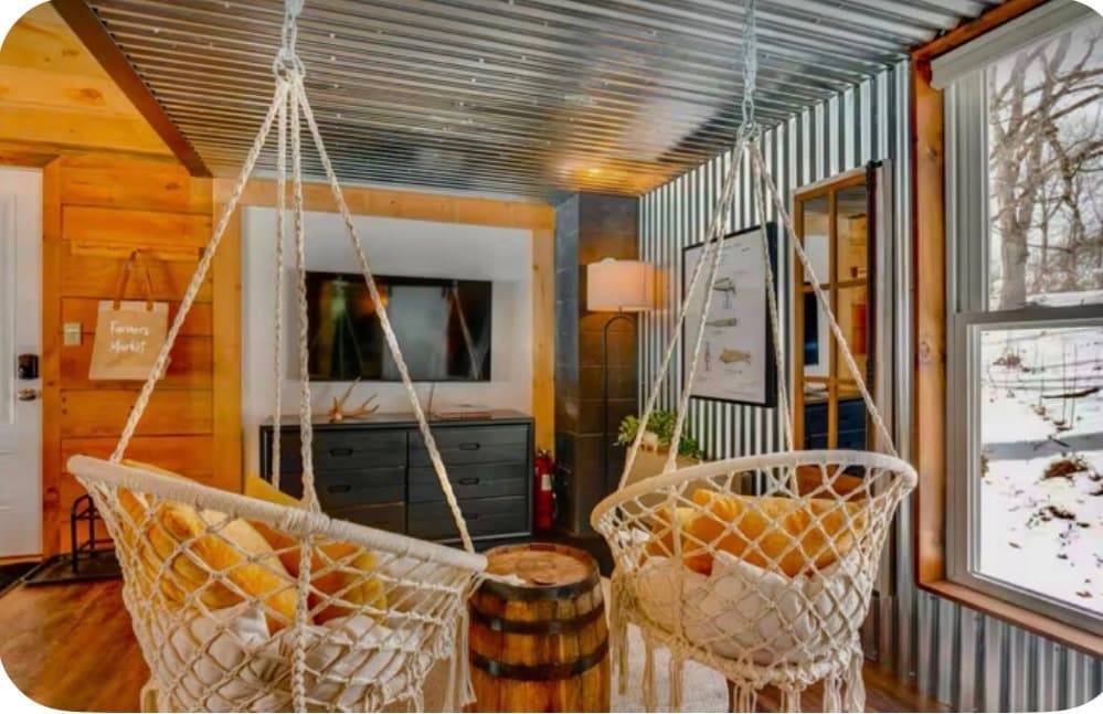 Building Photo - 288 River Rd