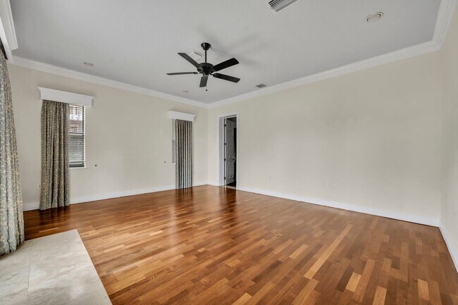Building Photo - Gorgeous Winter Park Home