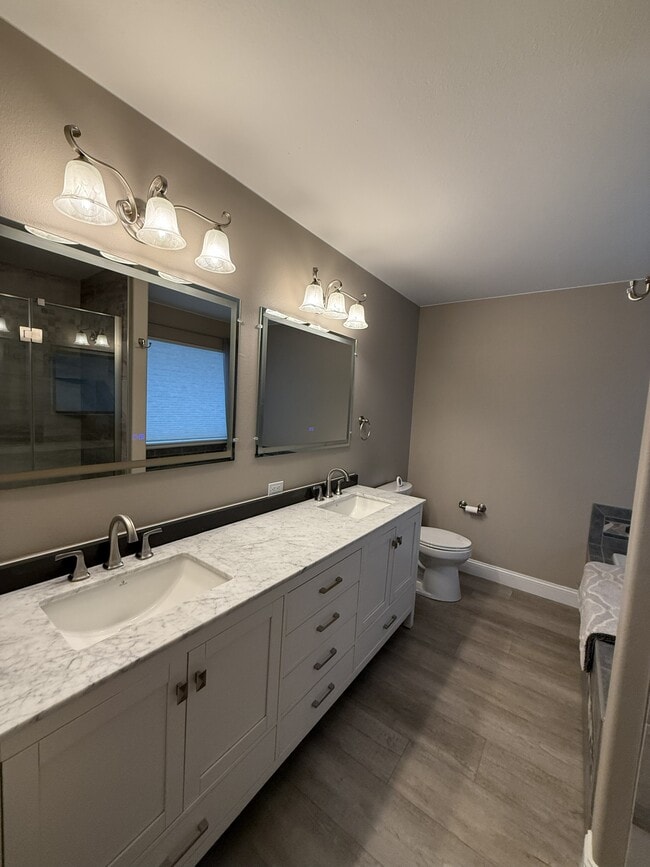 Building Photo - 6160 S Clearview Loop