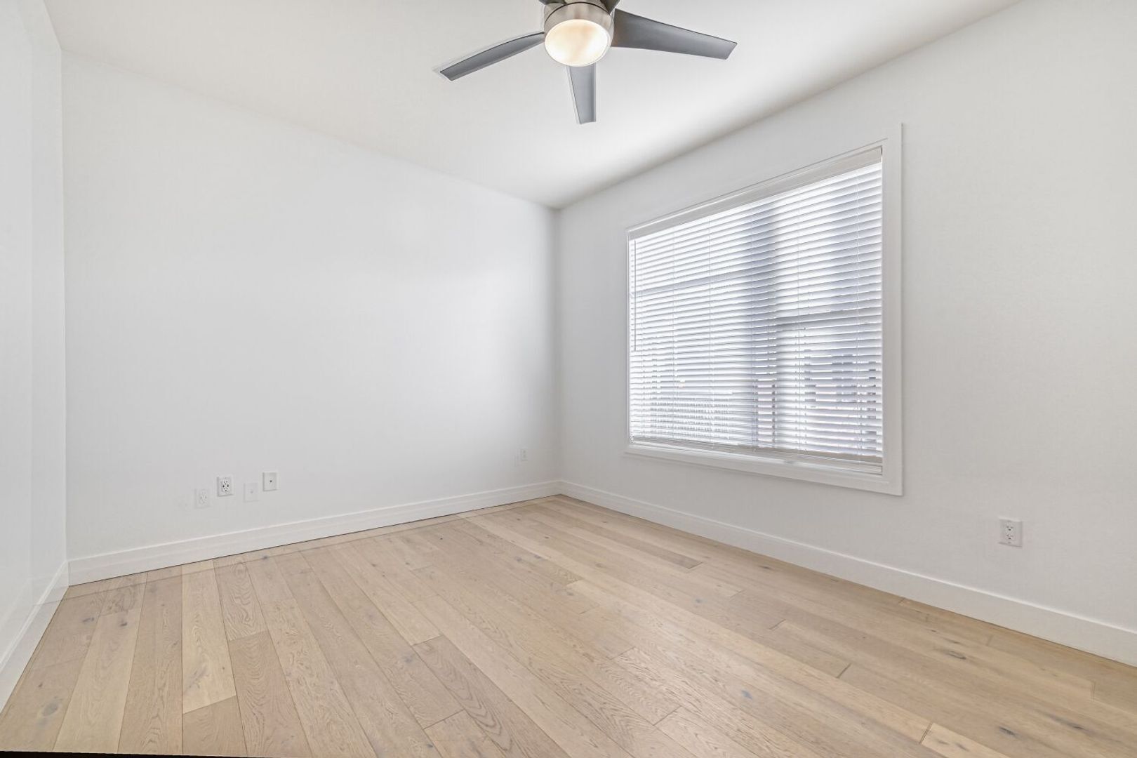 Building Photo - 3301 Arapahoe Ave