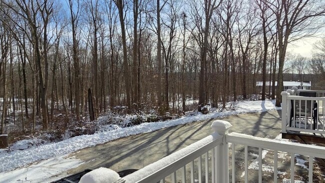 Building Photo - 27 N Main St