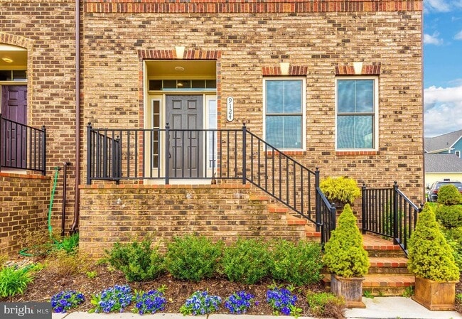 Building Photo - 9124 Kenway Ln