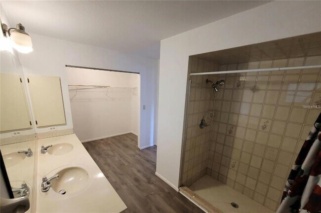 Building Photo - 20340 Zelda Ave