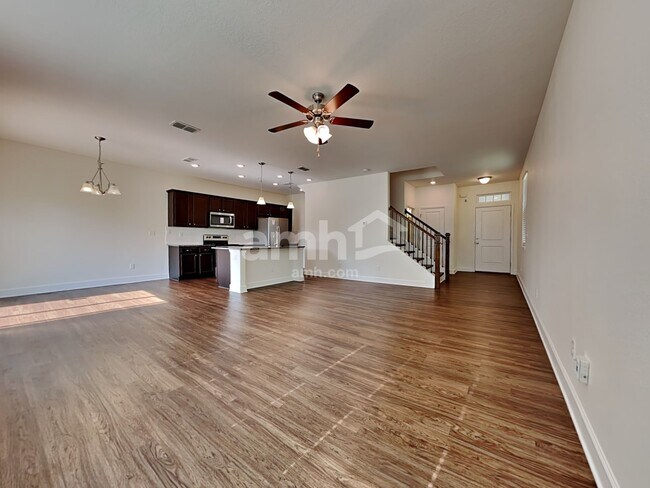 Building Photo - 8547 Highfield Ave