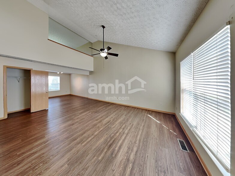 Building Photo - 2236 Dates St