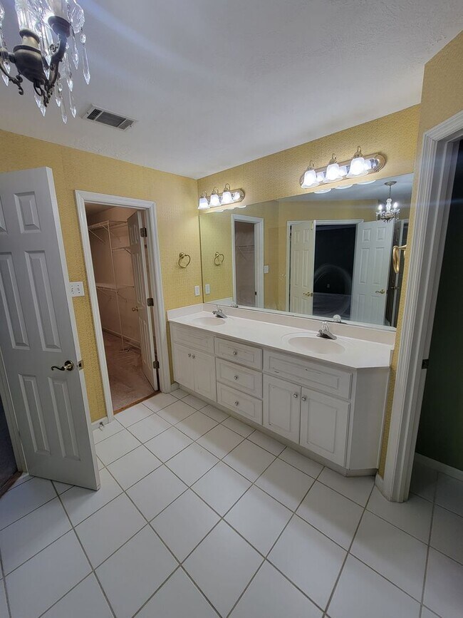 Building Photo - Hardy Pointe - Columbia County