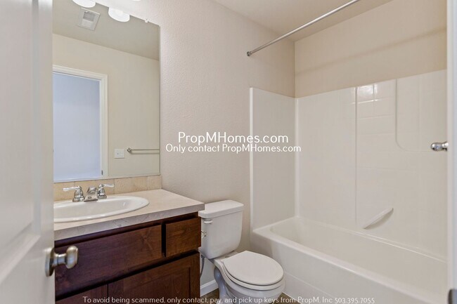 Building Photo - 15488 SW Applewood Ln