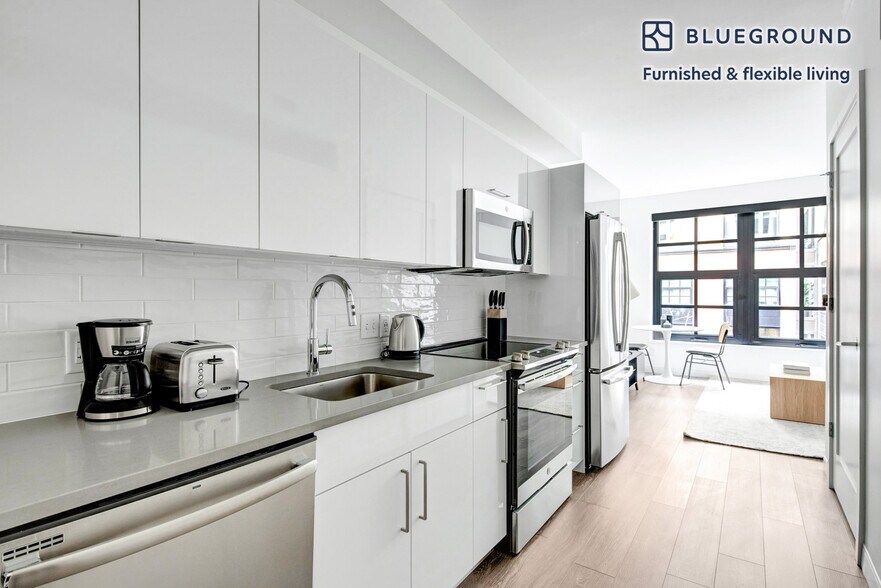 Building Photo - 89 E Dedham St