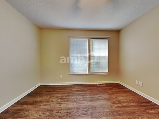 Building Photo - 1425 Windstar Ct